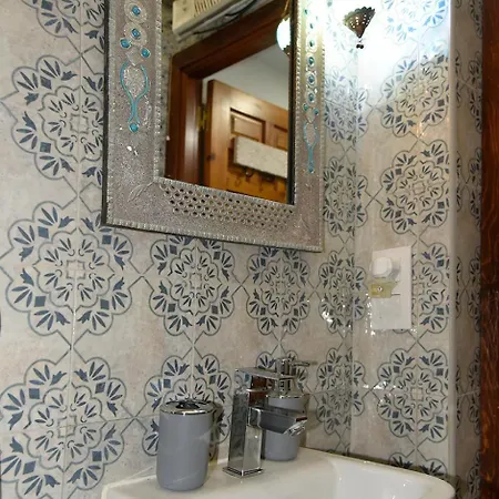 Casa De La Juderia Dona Pilar Alloggio in famiglia *